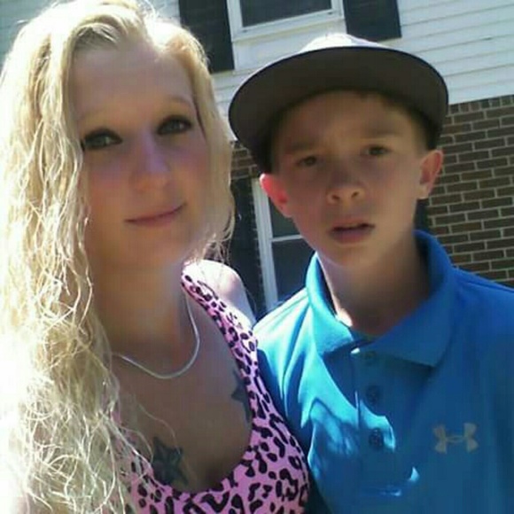 Meet your Posher, Jennifer - Picture 3 of 8